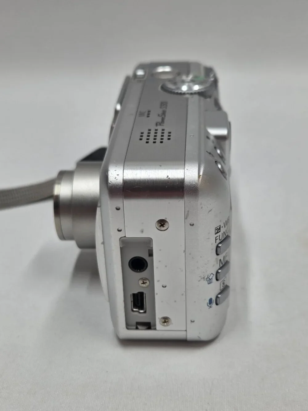 Canon Powershot S50 Silver 5 Mega Pixel Digital Camera 3x Zoom - Picture 7 of 15